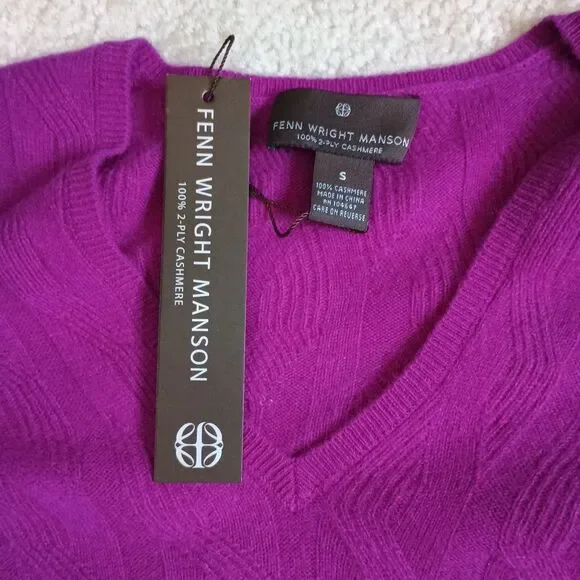 NWT Fenn Wright Manson 100% 2-Ply Cashmere Sweater V Neck Sz S Magenta Luxury - Picture 8 of 10
